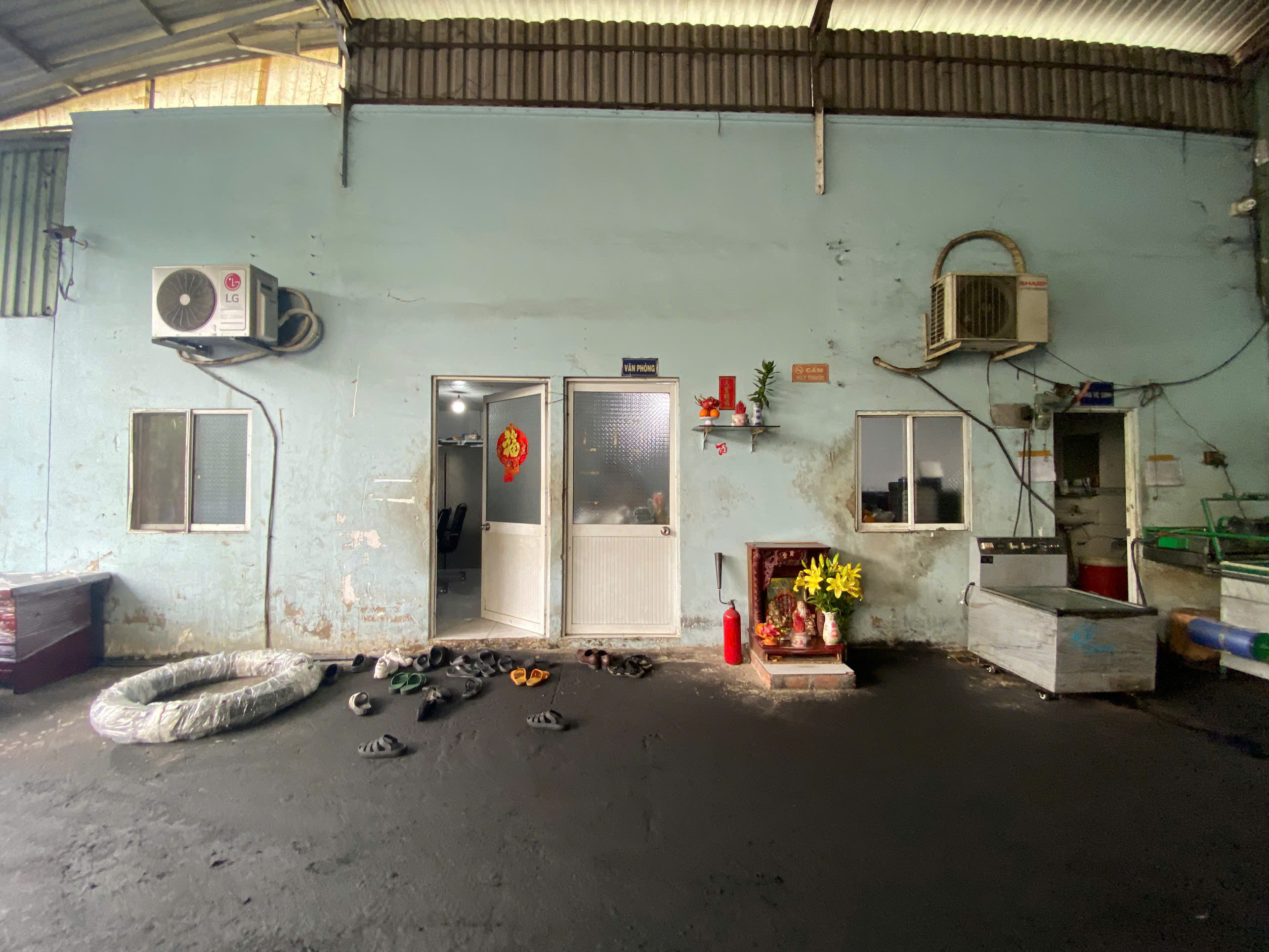 office building 1.jpg